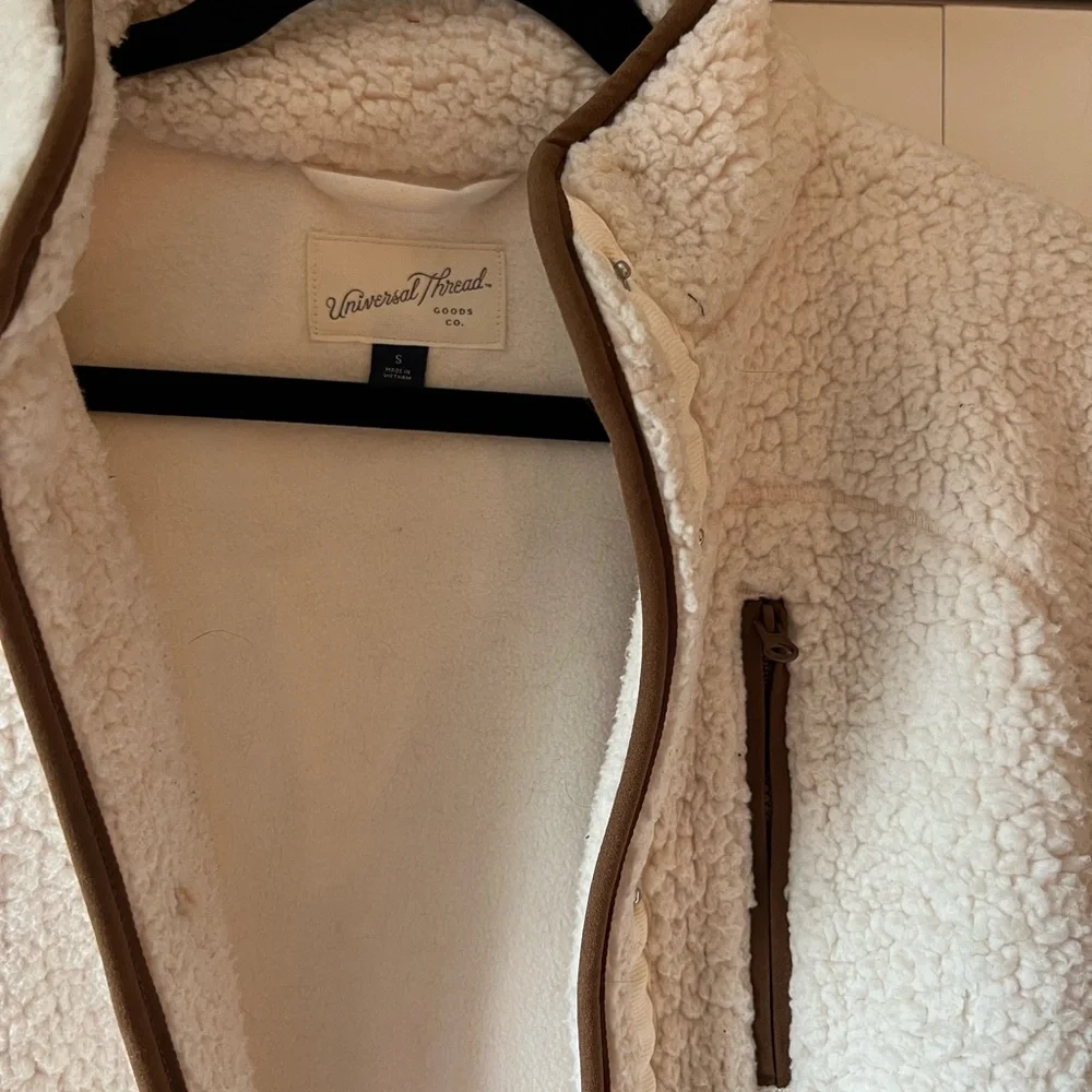 Sherpa Jacket Universal Threads - Picture 2 of 5